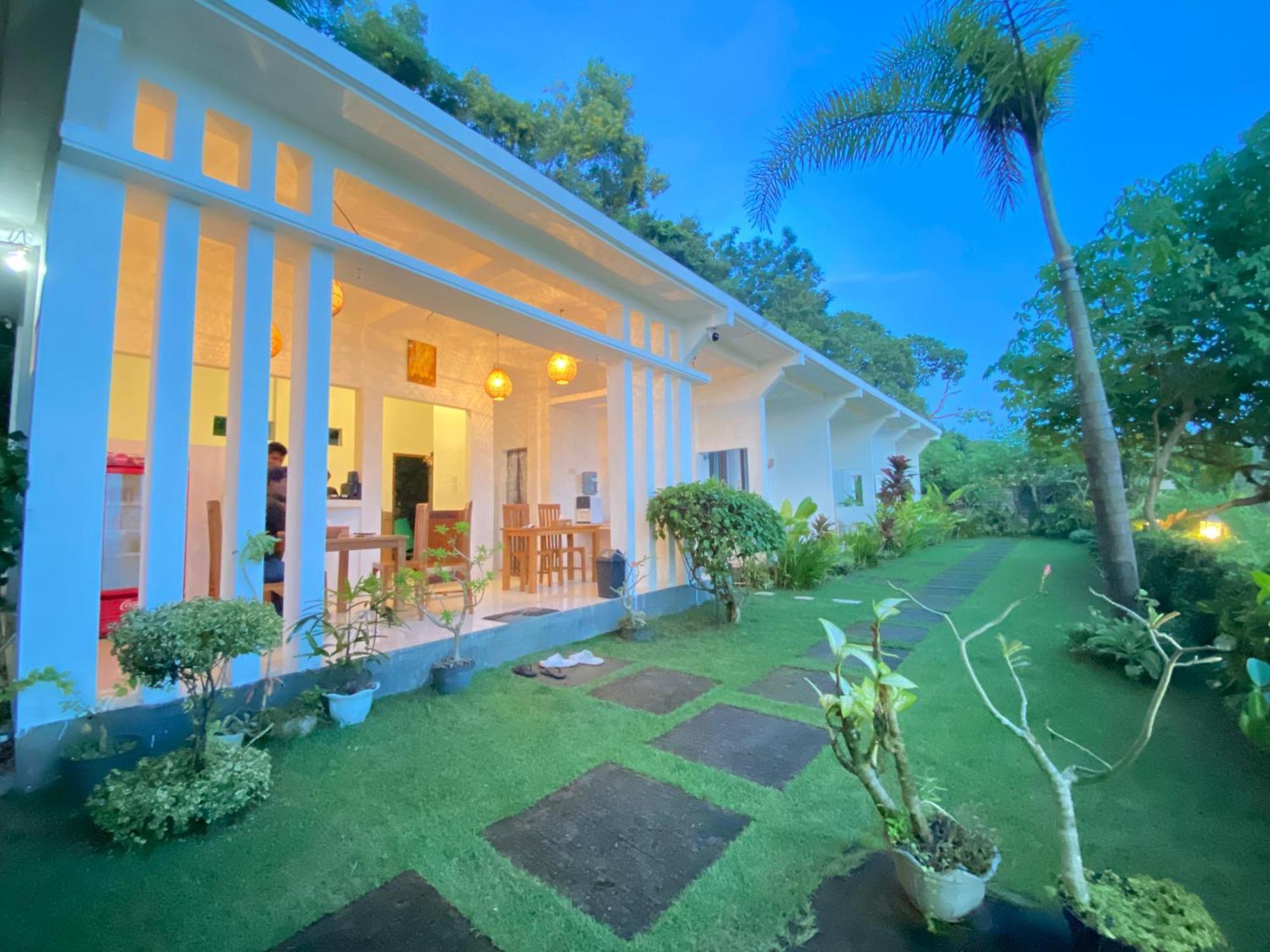The Hill View Lombok Hotel Kuta  Buitenkant foto